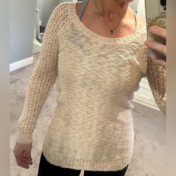 Sweater - Picture 5 of 6